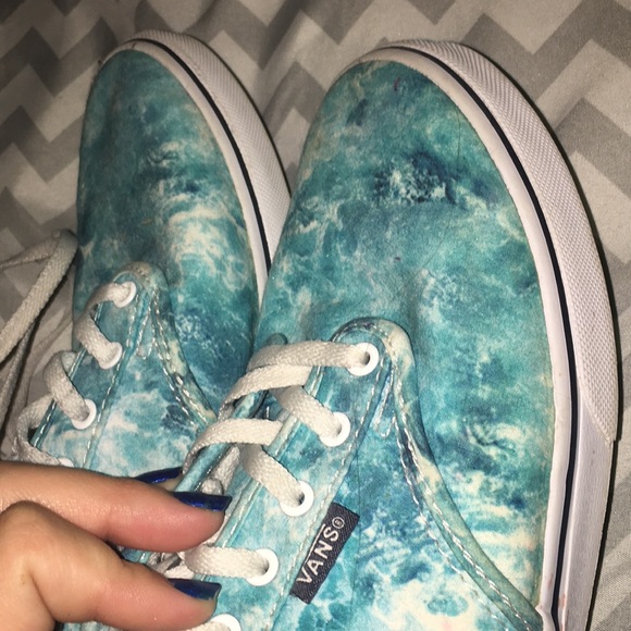 Authentic Vans - Picture 3 of 3
